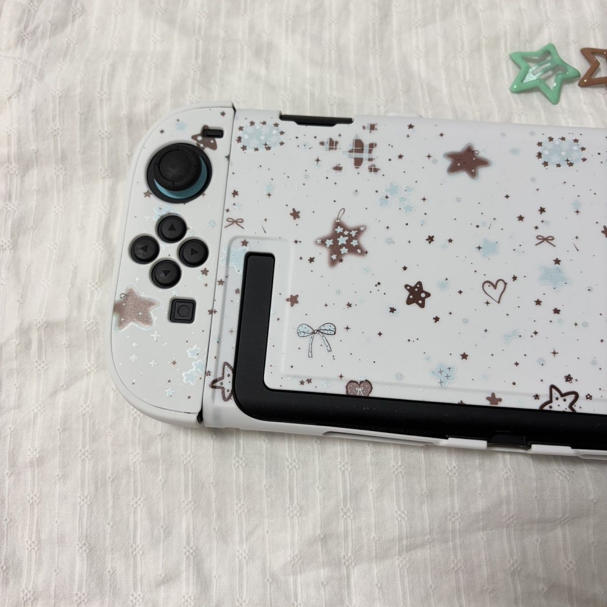 เคสป้องกันแบบแยกส่วนดีไซน์ดั้ง - Gaming Console Design บทวิจารณ์และราคา